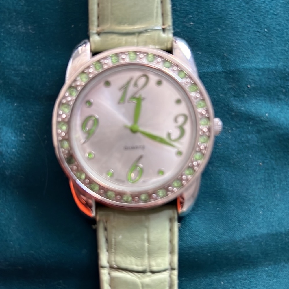 Watch - Picture 2 of 5